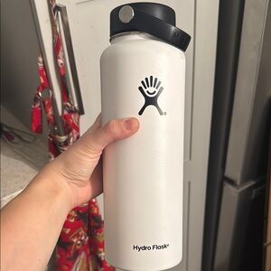 Hydro Flask Classic White Bottle